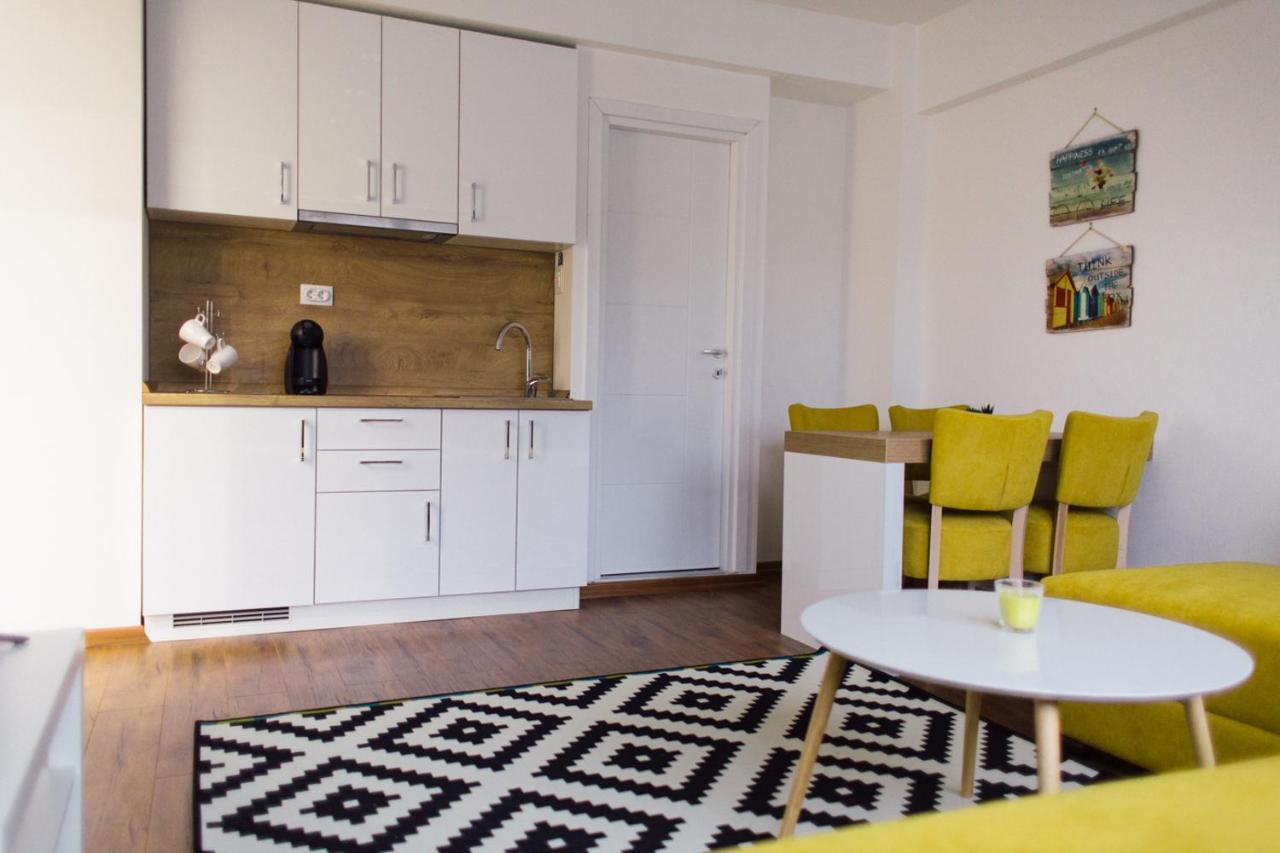 New Center Apartments Ni Esterno foto